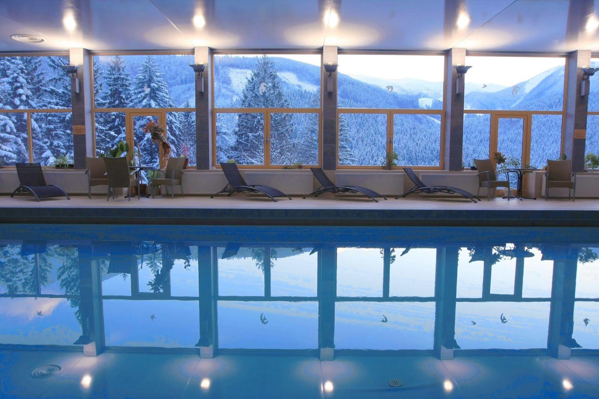 Boboty Hotel