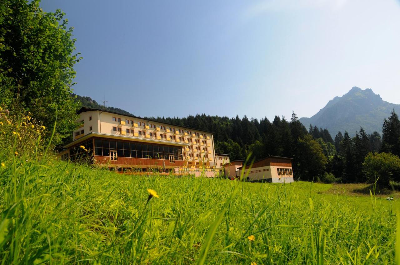 Hotel Boboty 3*